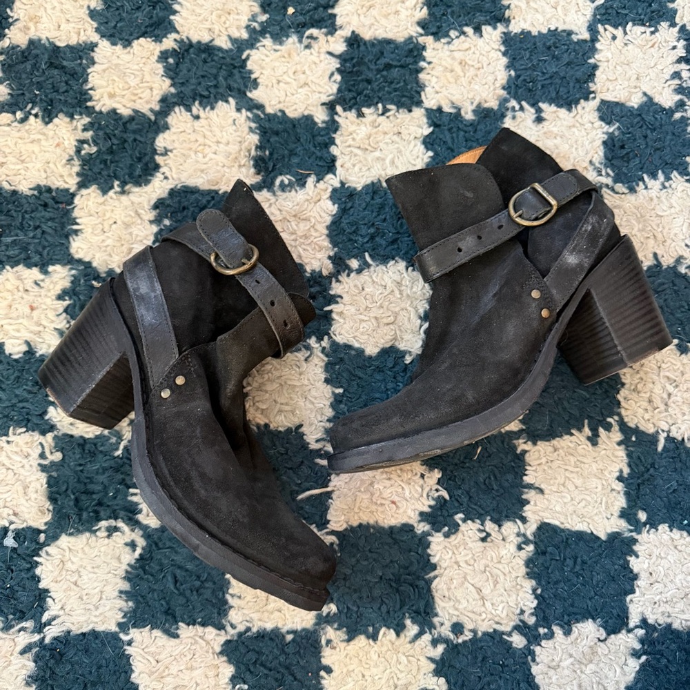 Florentini and Baker black leather boots